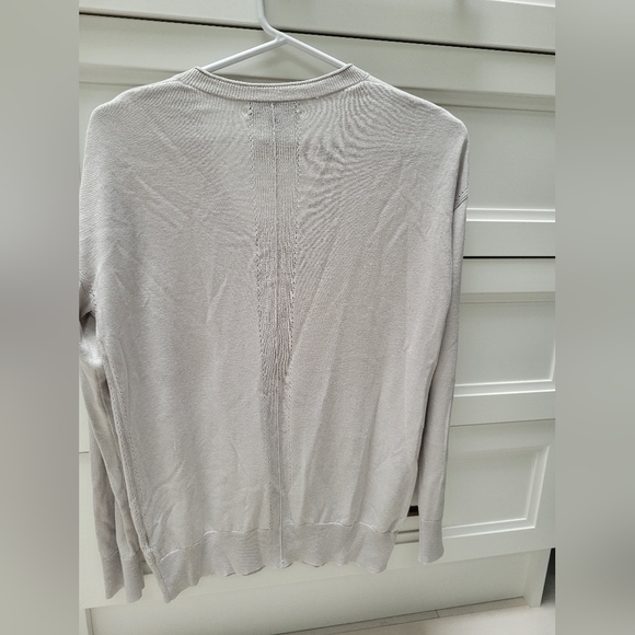 Banana Republic Silk Cashmere Sweater - Picture 5 of 5